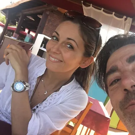 Alex E Alex